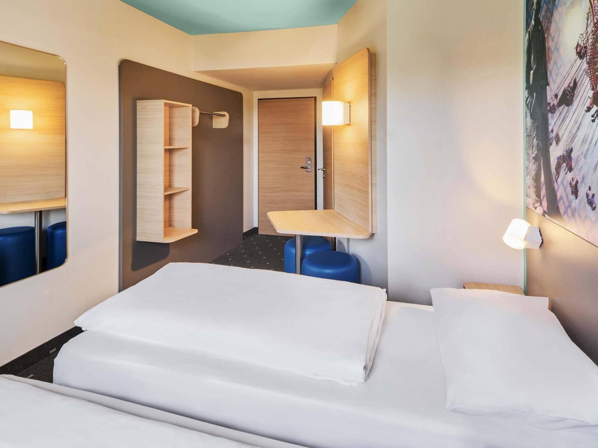Tweepersoonskamer met 2 Aparte Bedden