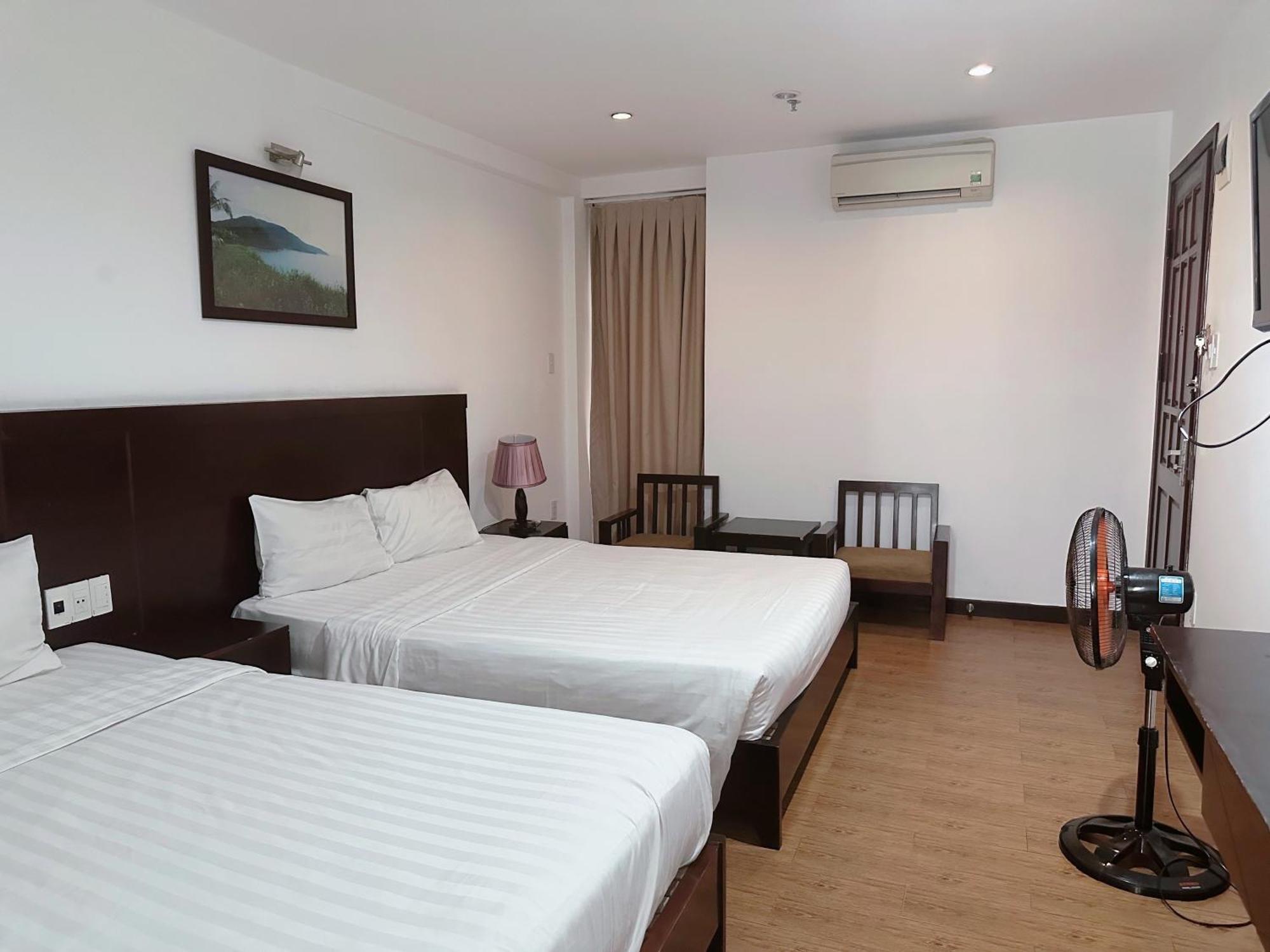 Zimmer mit 2 Queensize-Betten