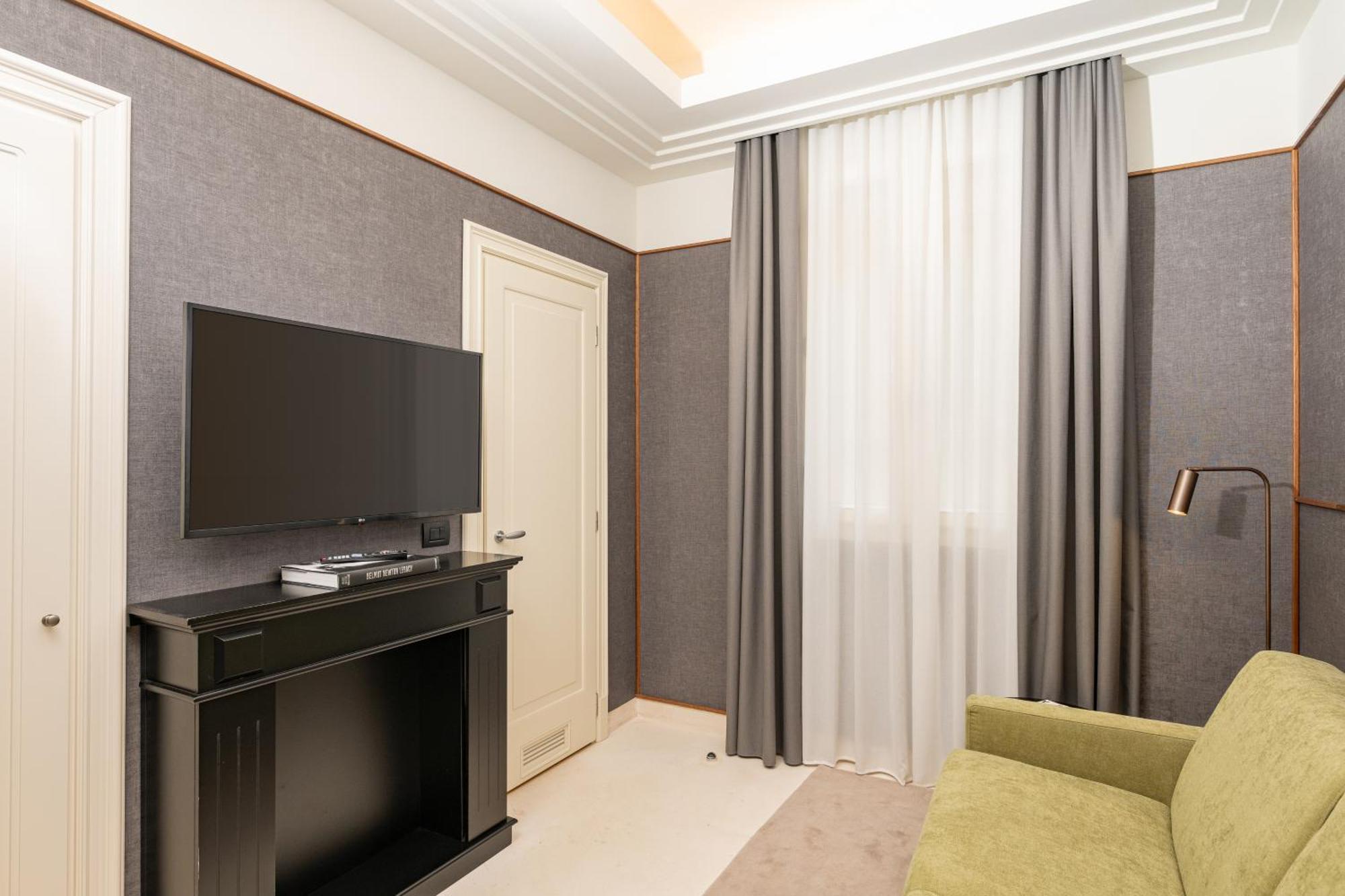 Deluxe Junior Suite