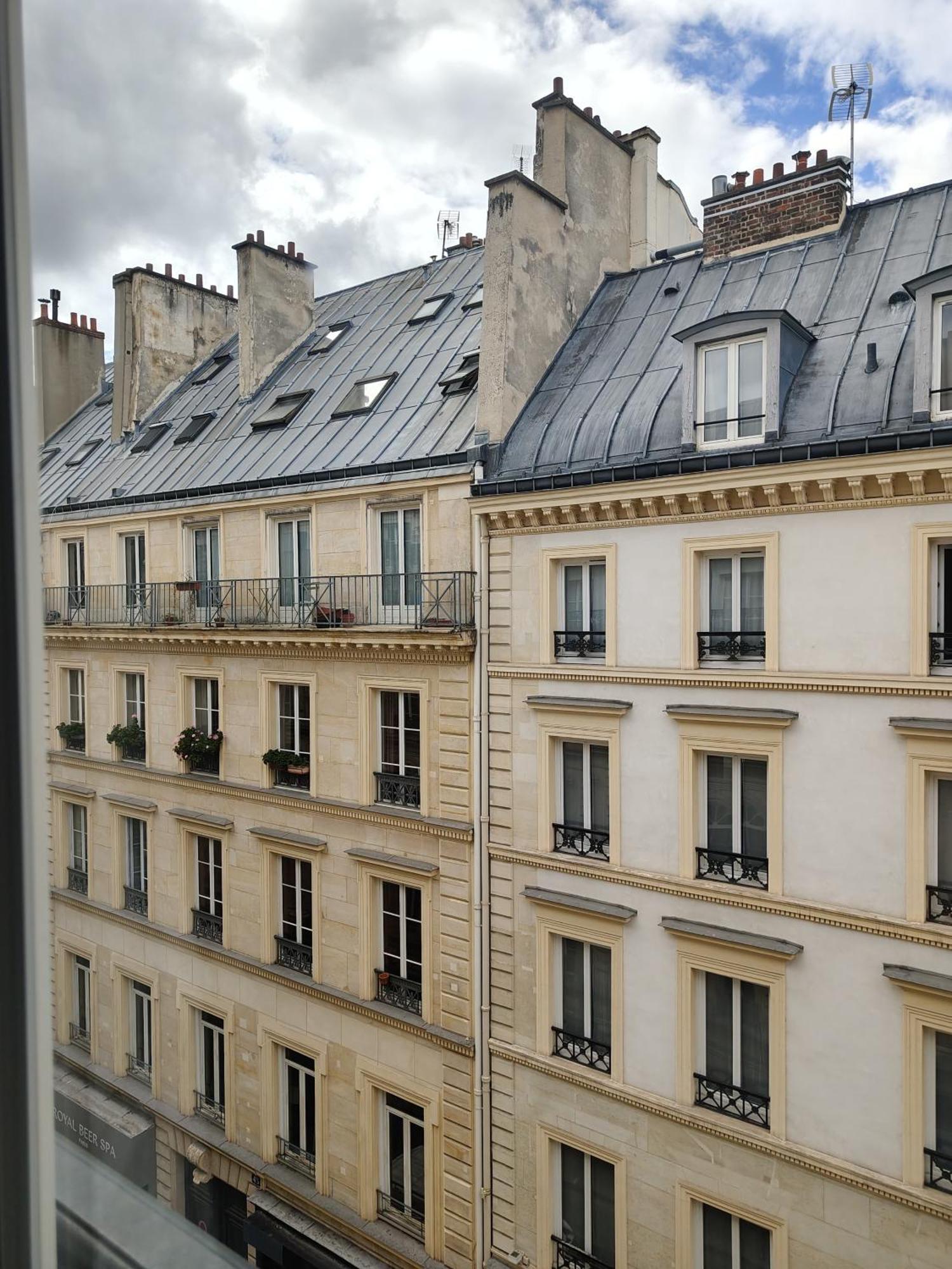 Single Room,1705119405:JPEG