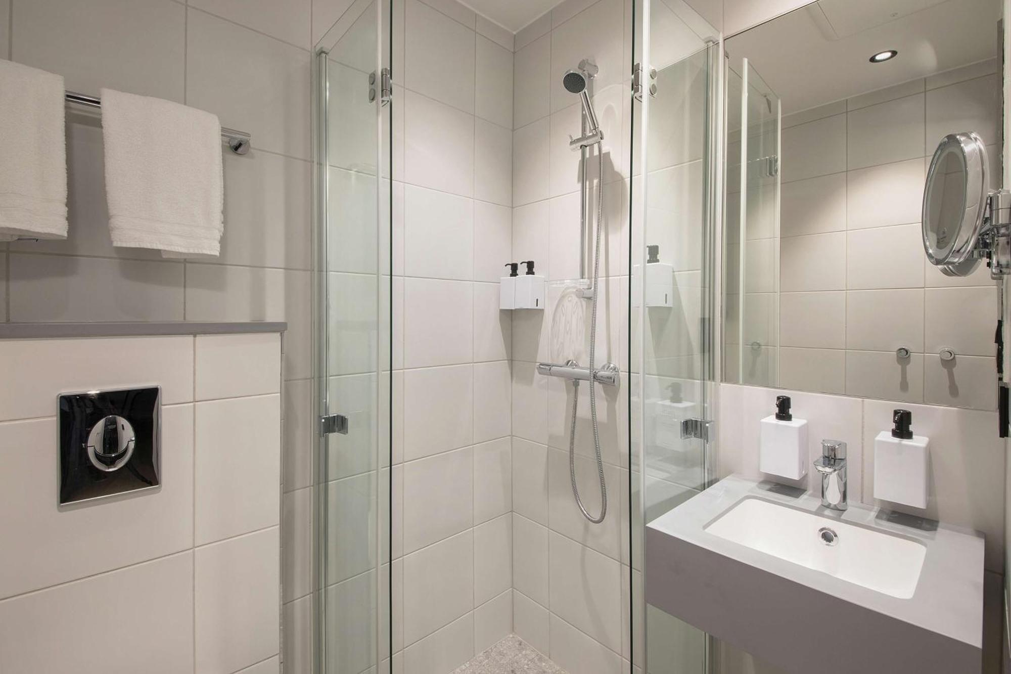 Standard Quadruple Room,1706808964:JPEG