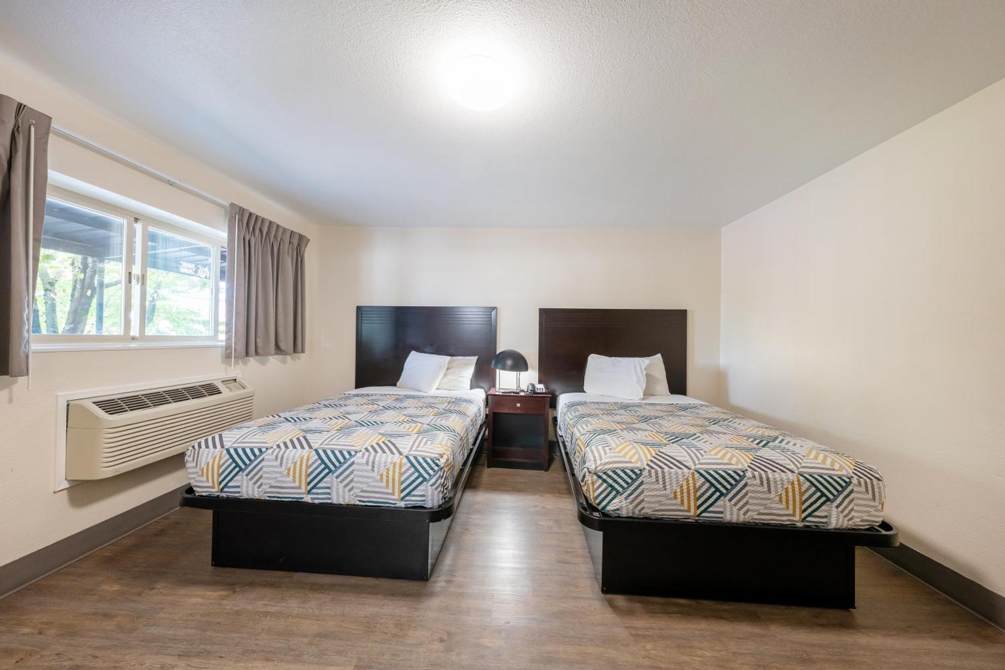 2 Double Beds Non-Smoking Studio