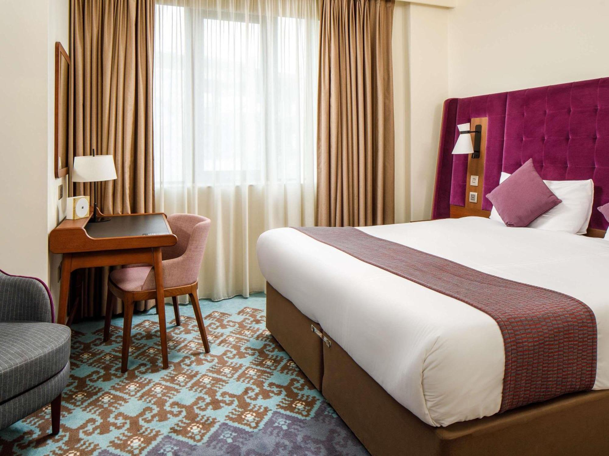 Superior Room King Bed,1716970380:JPEG