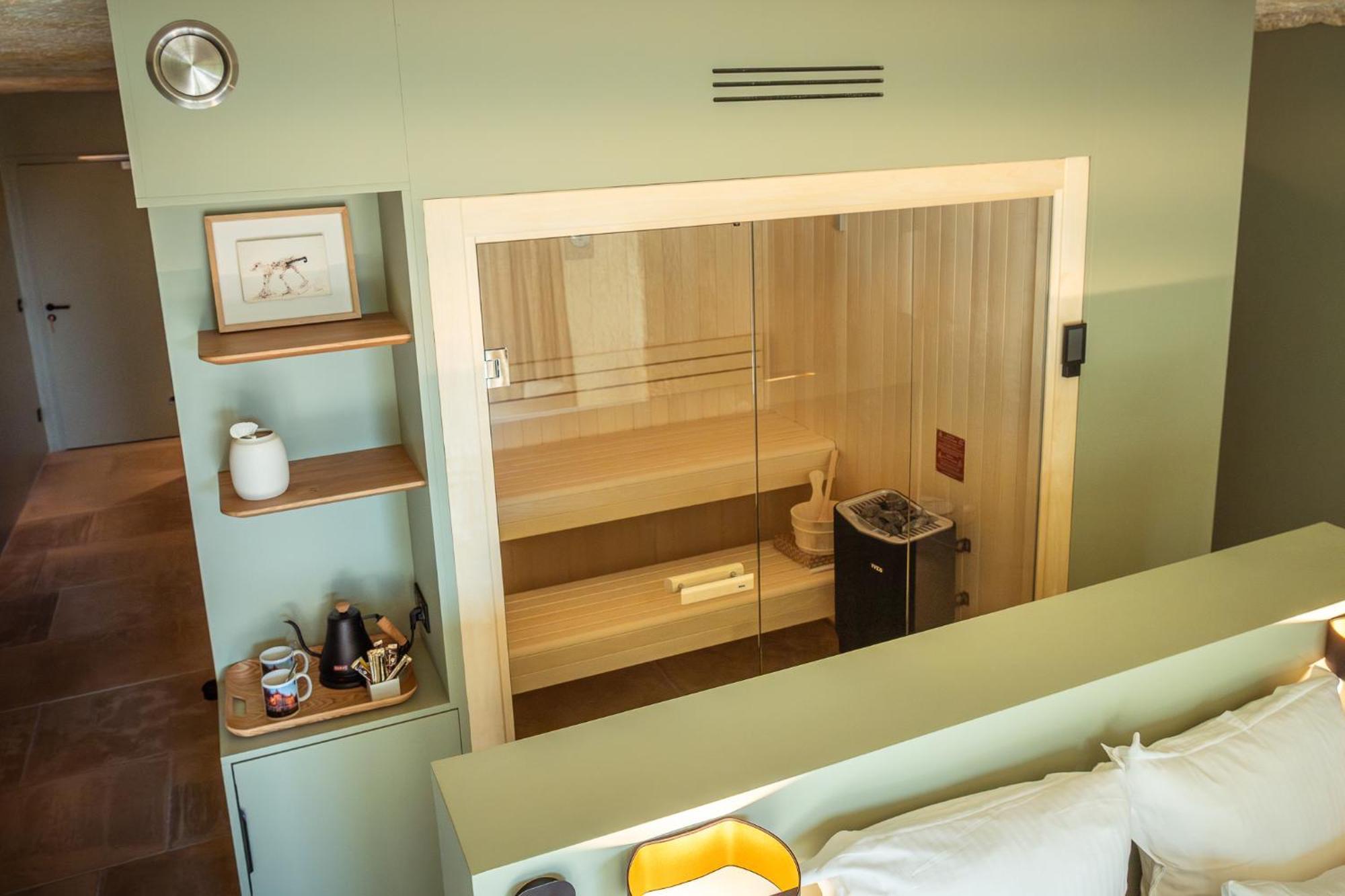 Suite Prestige avec Terrasse, Baignoire Nordique et Sauna Privé