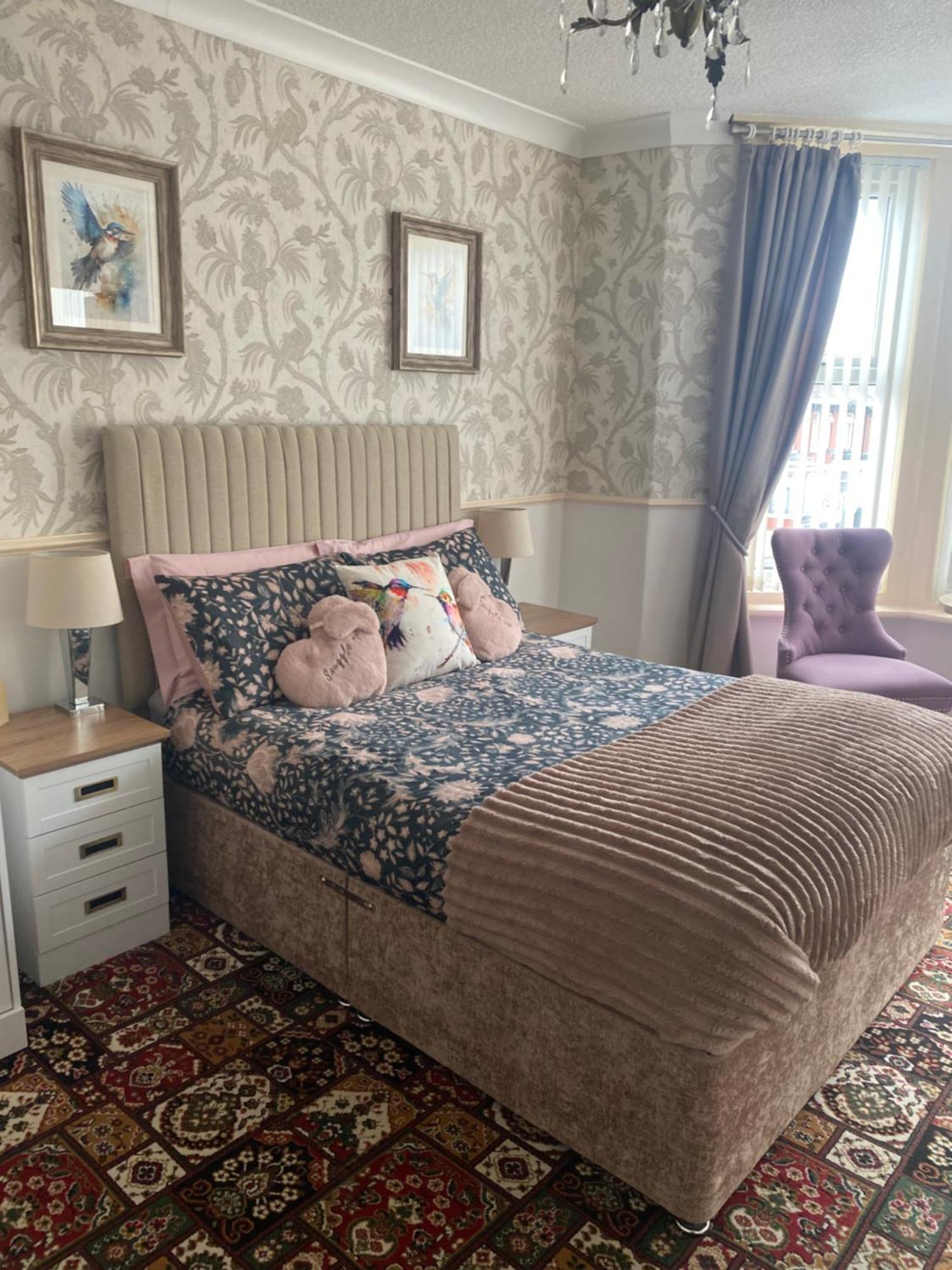 Large Double Room