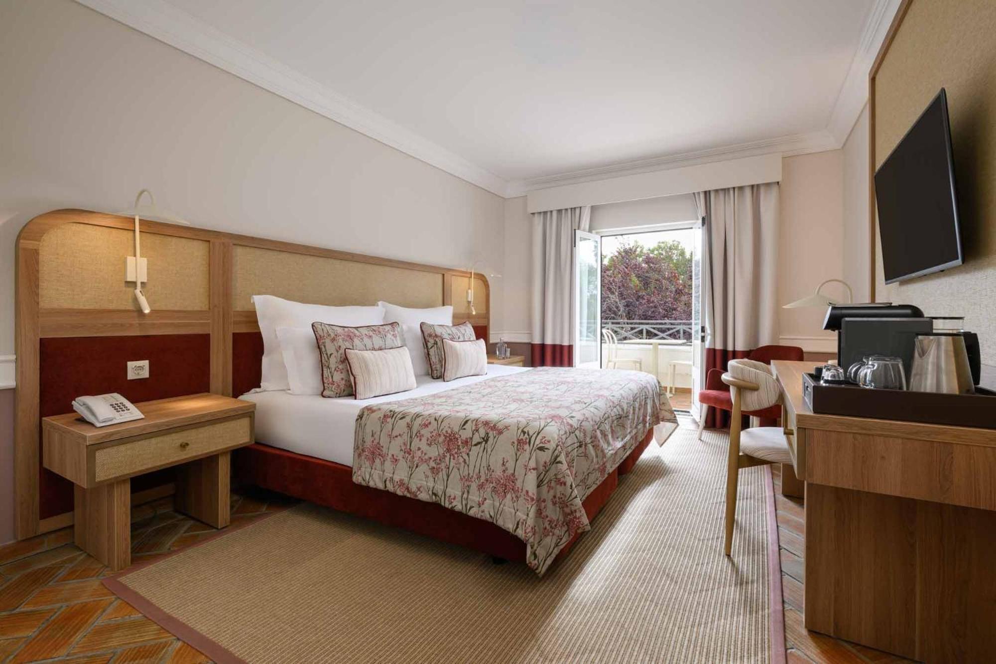 Quarto Standard com Cama de Casal ou 2 de Solteiro e Varanda