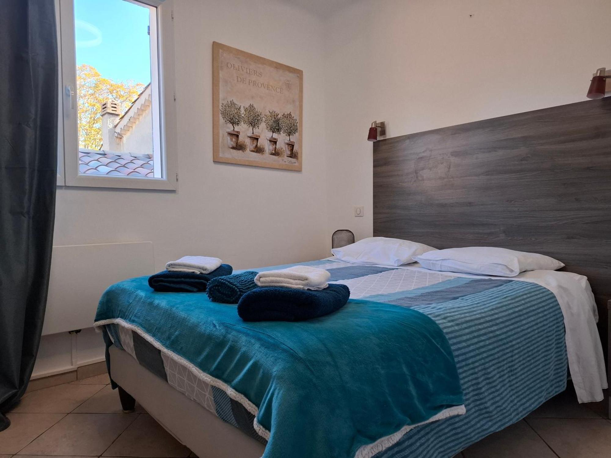 Double Room Private Bathroom