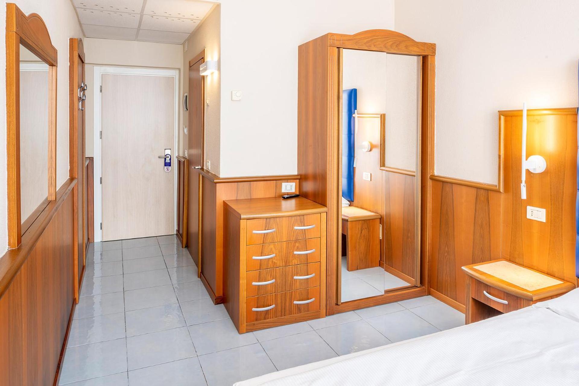 Comfort Twin Room