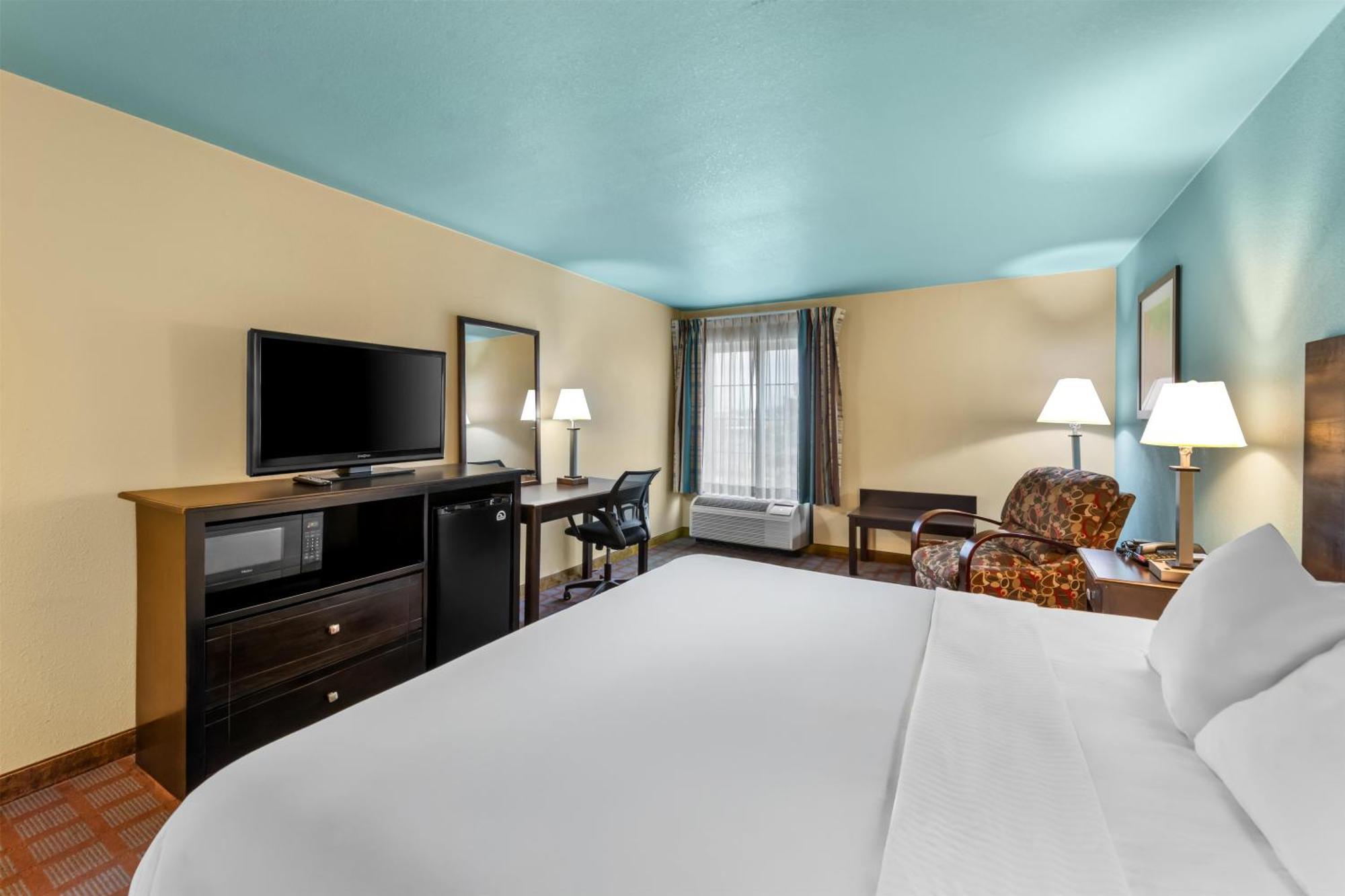 King Room - Non-Smoking