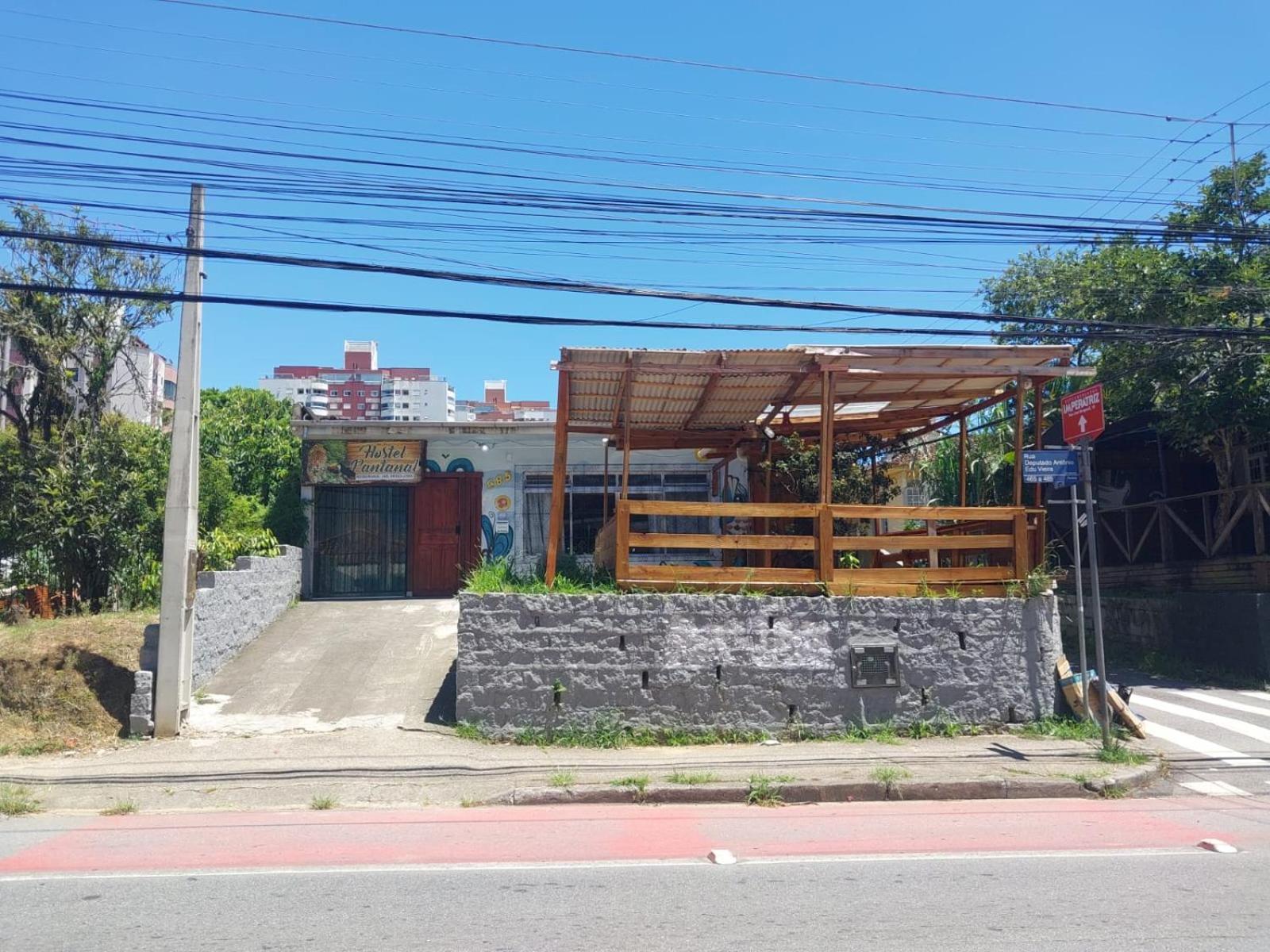 Cama em Beliche em Dormitório Masculino