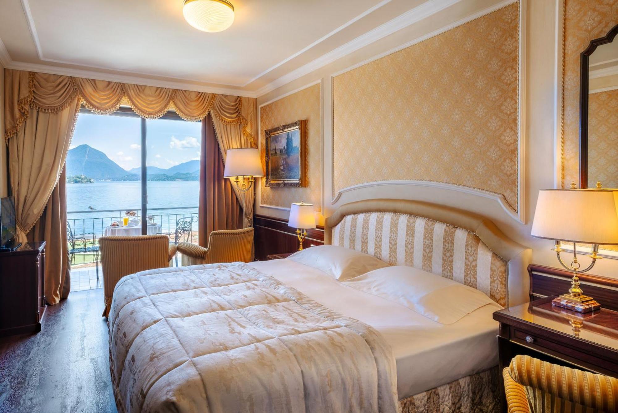 Deluxe Double or Twin Room Pool or Lake Side