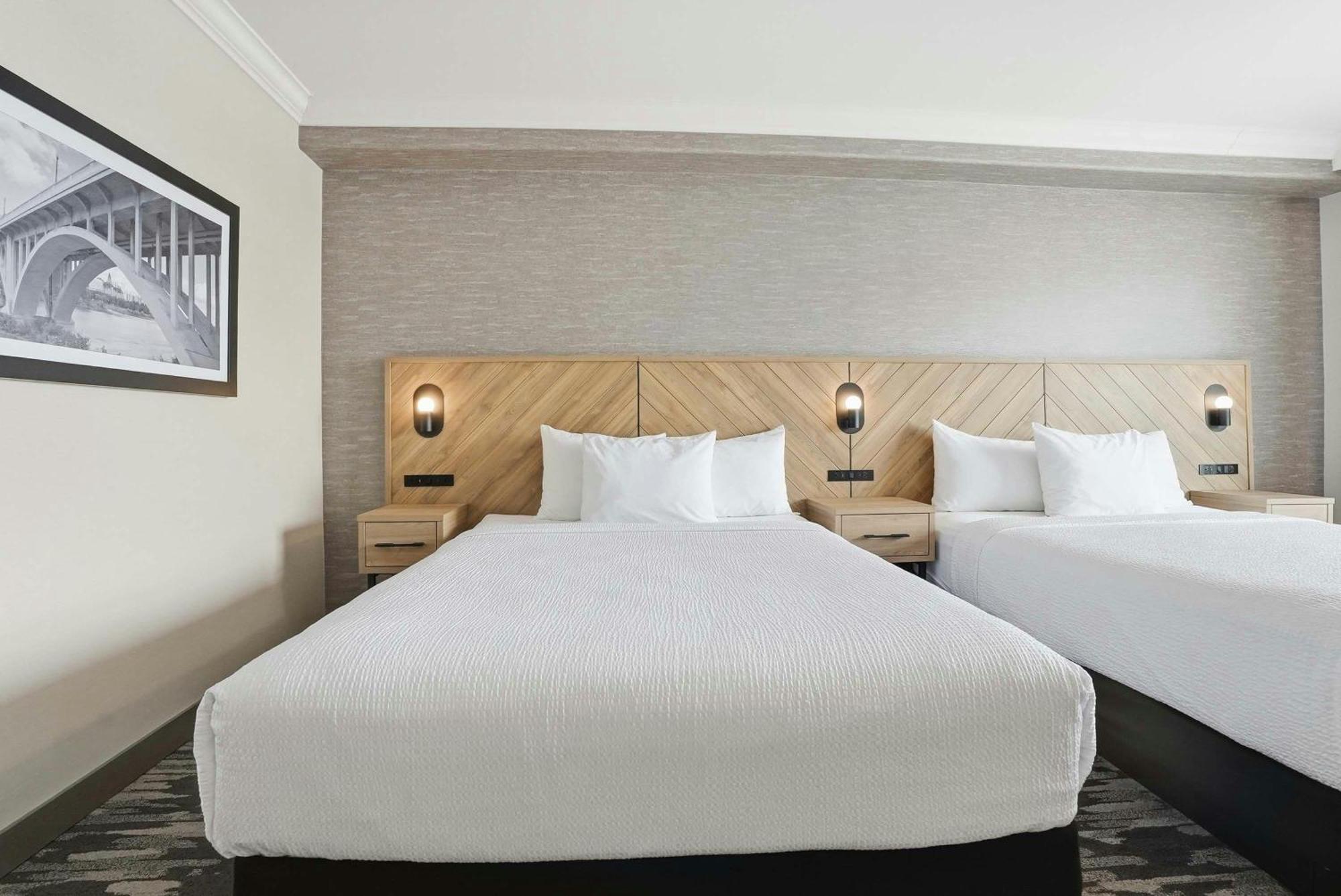 Accessible Room 2 Queen Beds