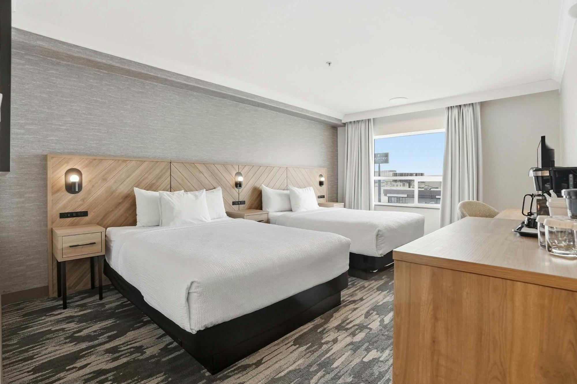 Accessible Room 2 Queen Beds