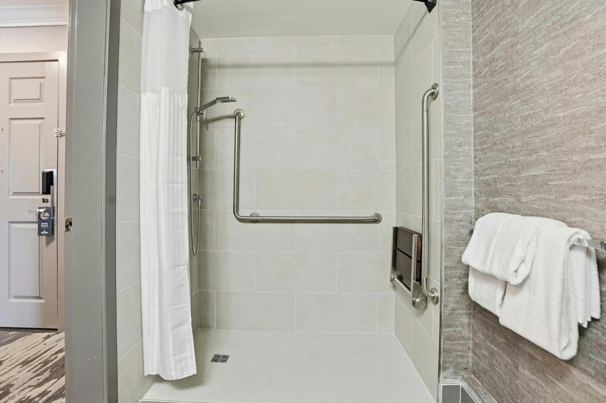 Accessible Room 2 Queen Beds