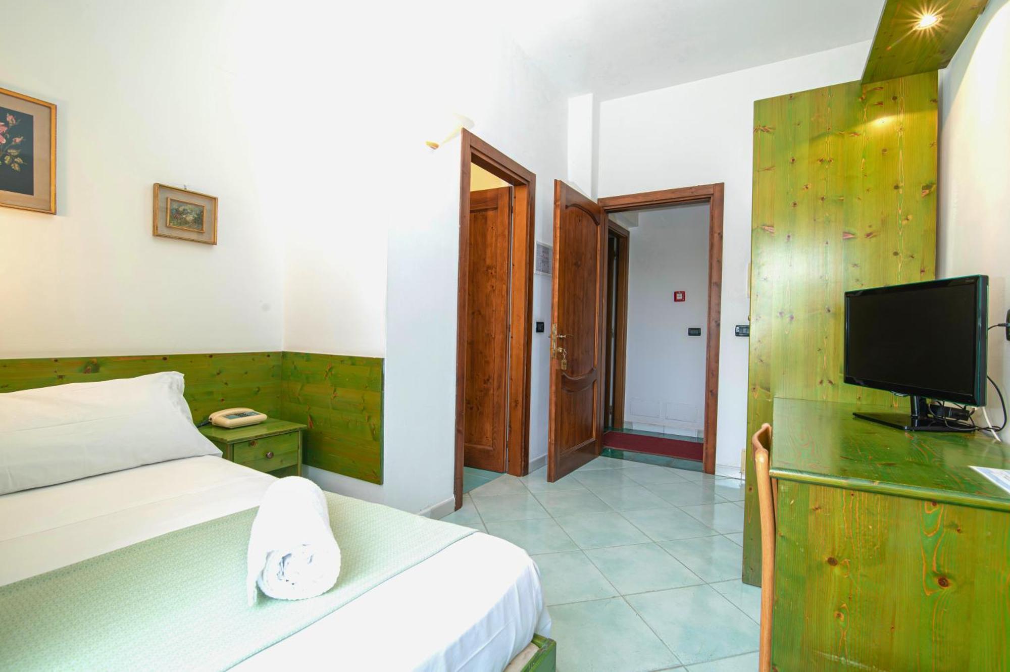 Standard Single Room