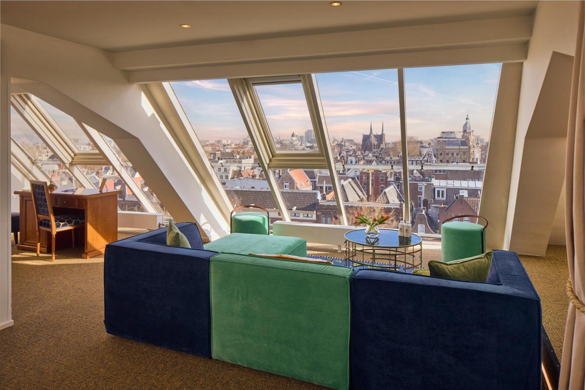 Penthouse Suite,1758520203:JPEG