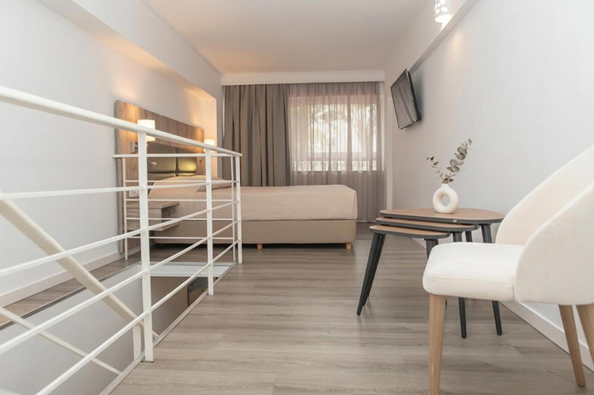 Loft,1758546050:JPEG