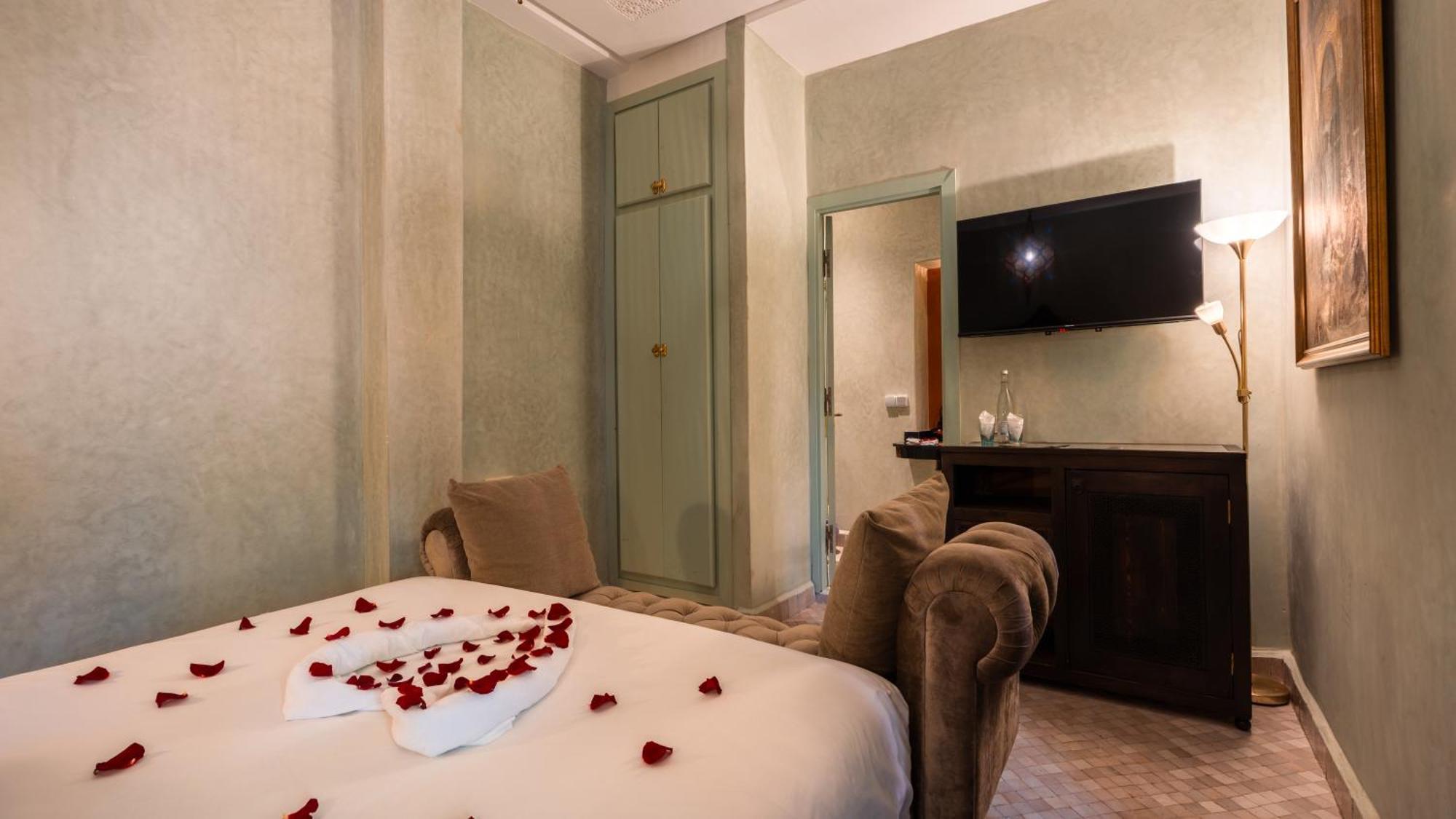 Deluxe King Suite