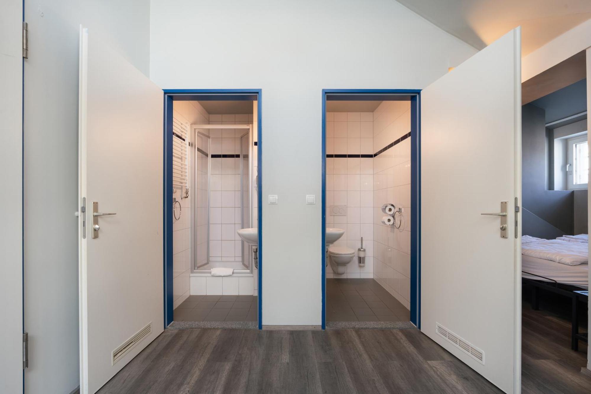 Bed in een Slaapzaal met 6 Bedden