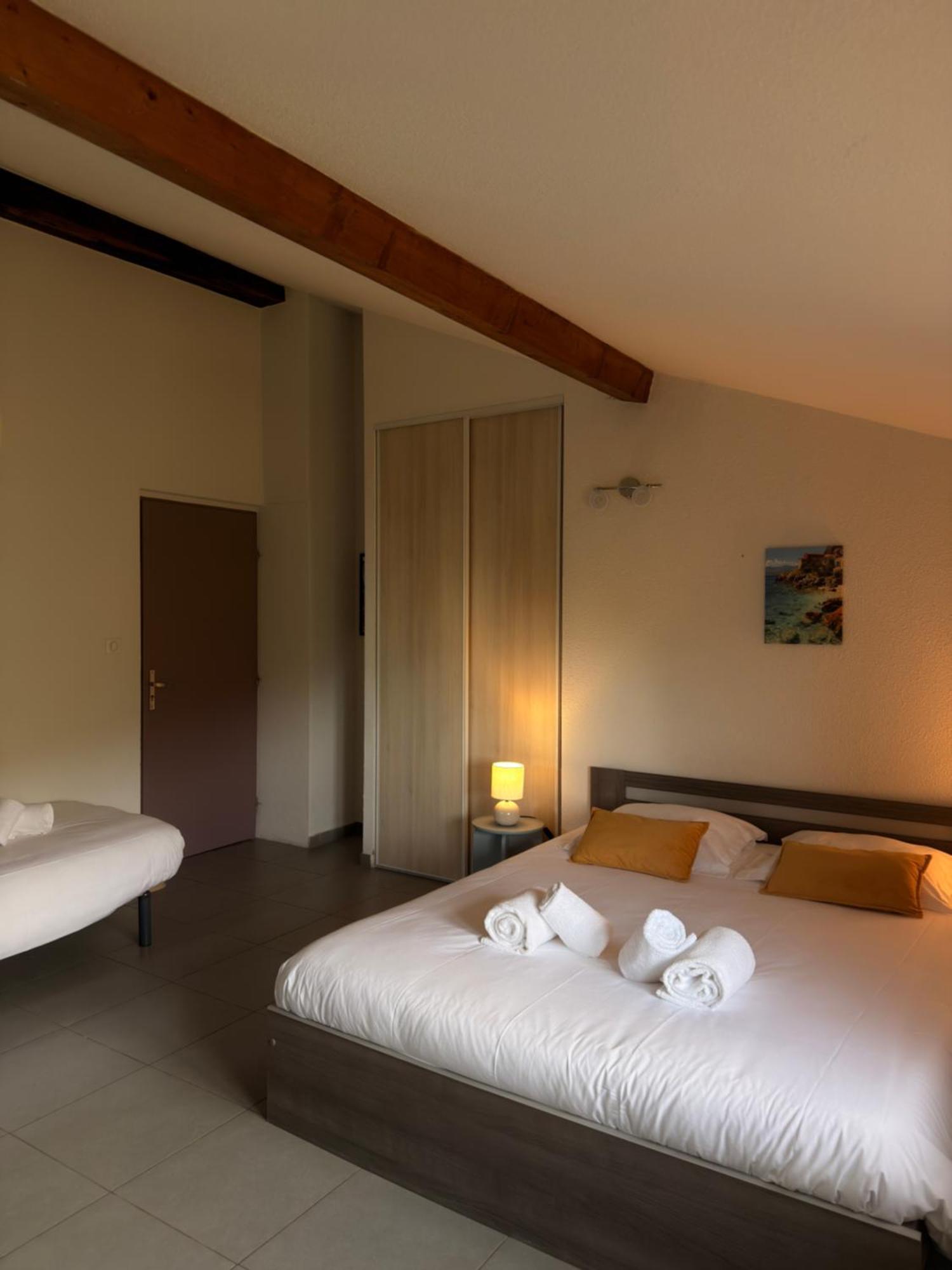 Triple Room Bathroom