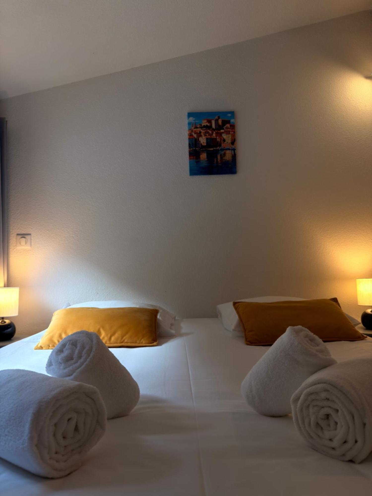 Double Room Private Bathroom