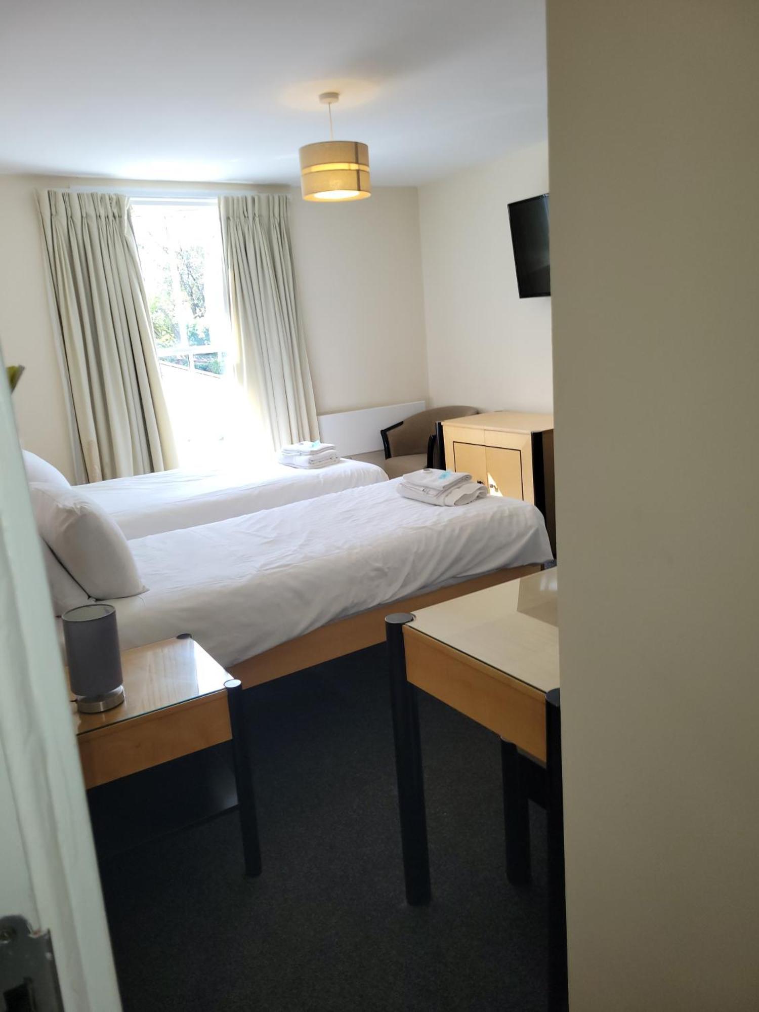 En-suite Twin Room