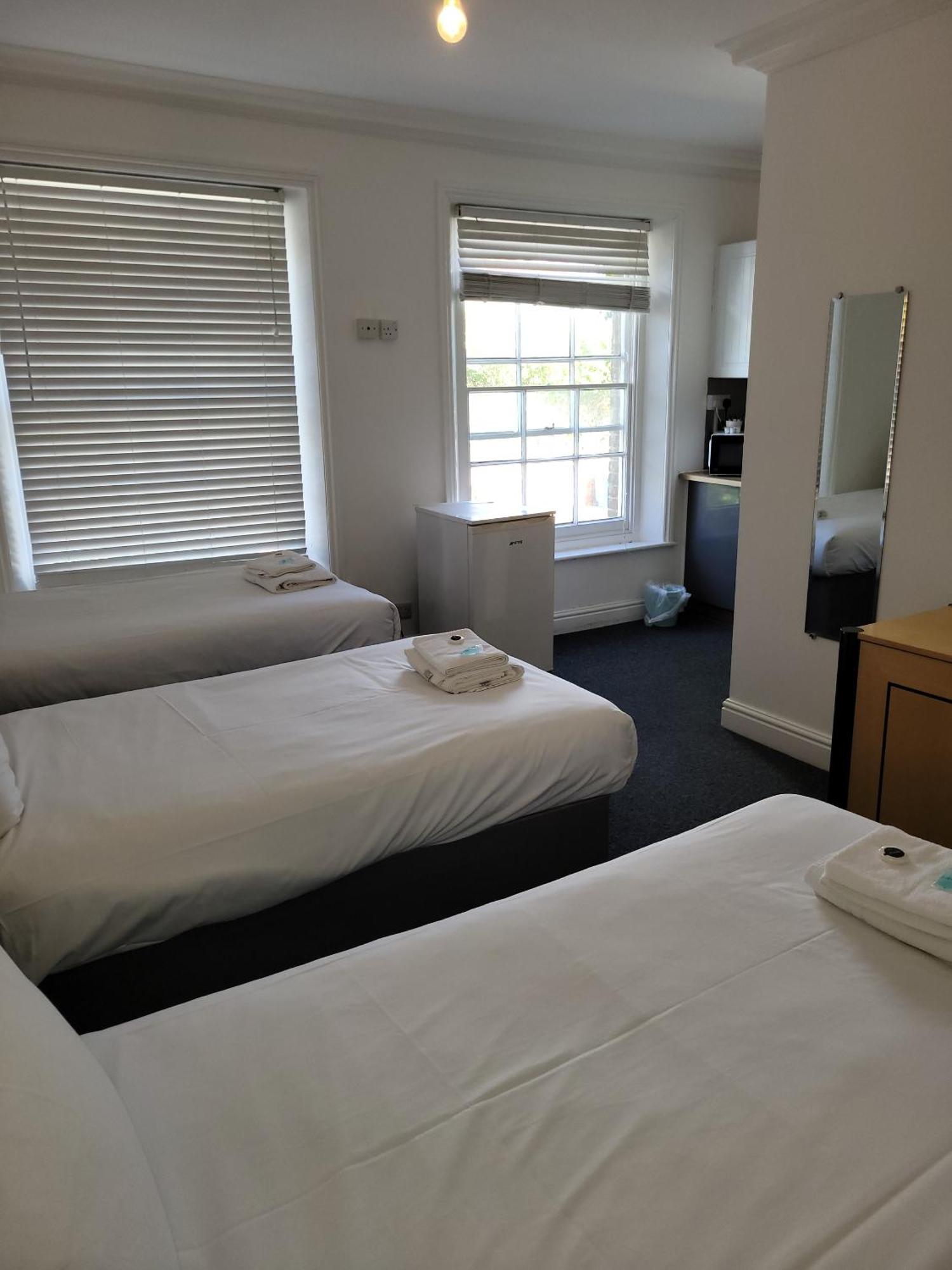 En-suite Triple Room