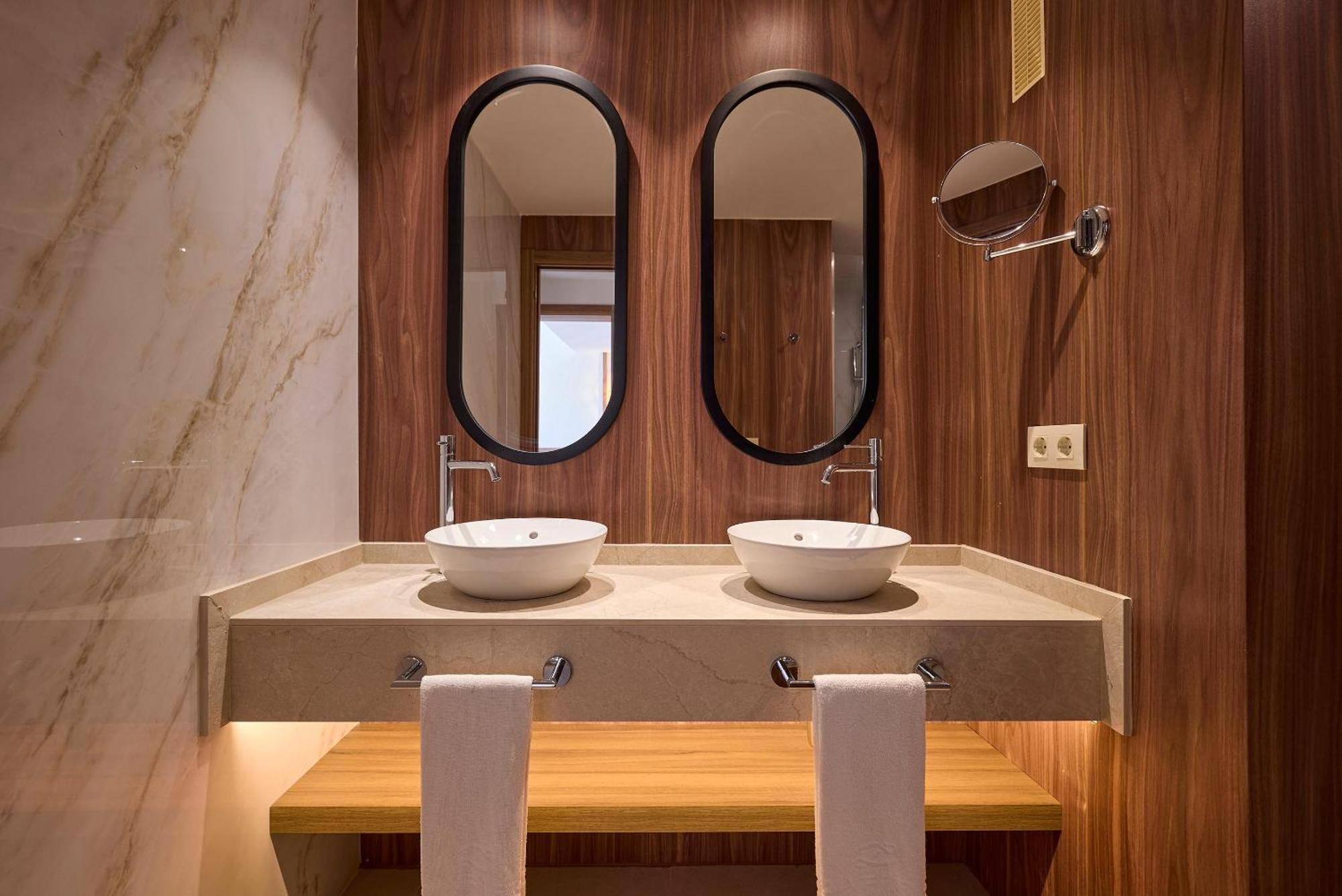 One-Bedroom Suite