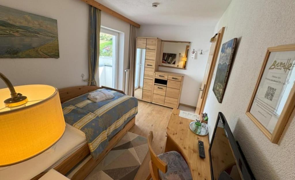 Luxe Eenpersoonskamer met Balkon