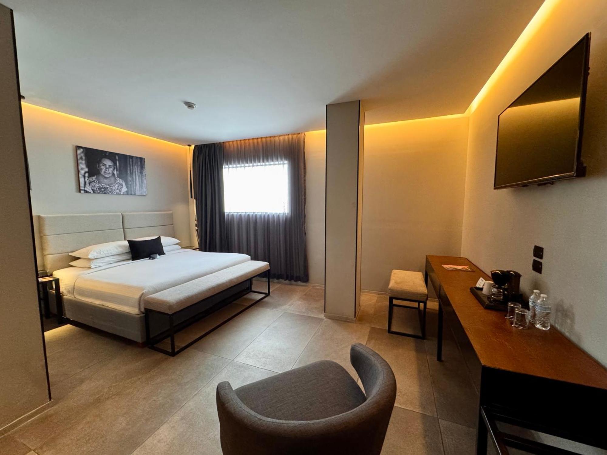 Superior King Suite