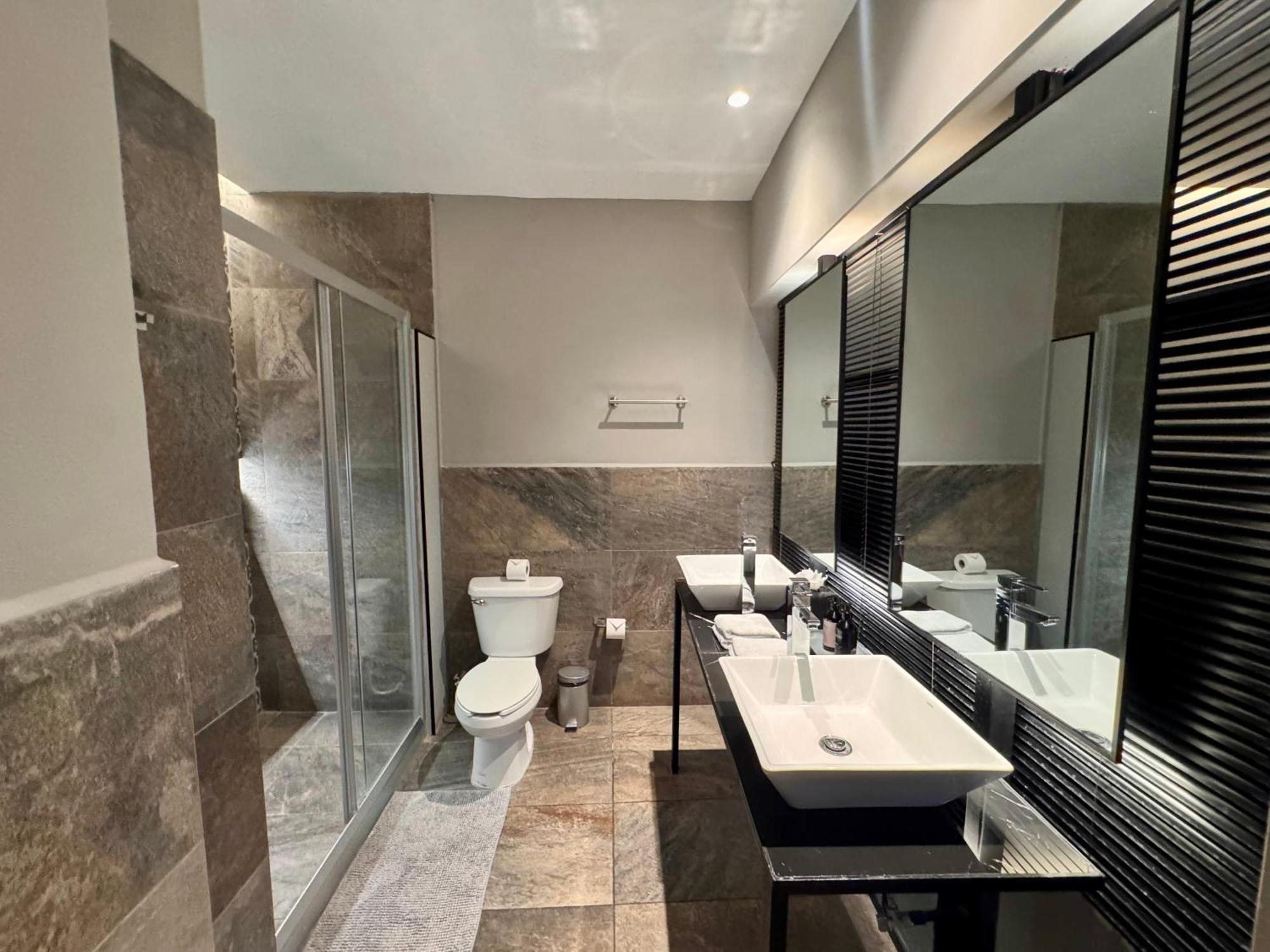 Superior King Suite