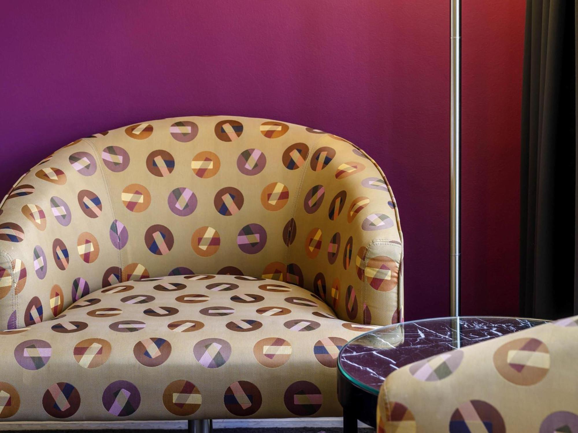 Superior King Room Hyde Park View,661674531:JPEG