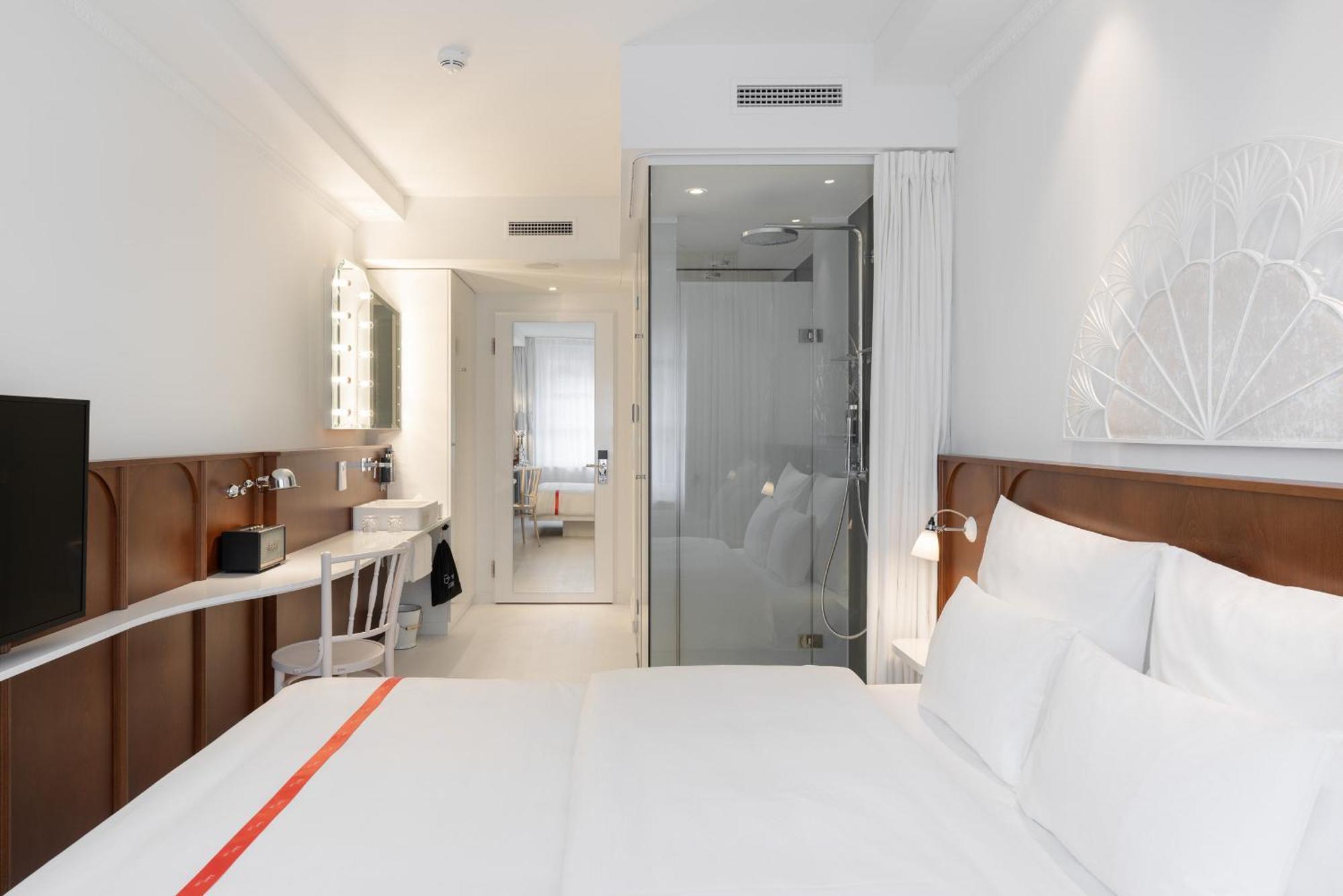 Lovely Kamer