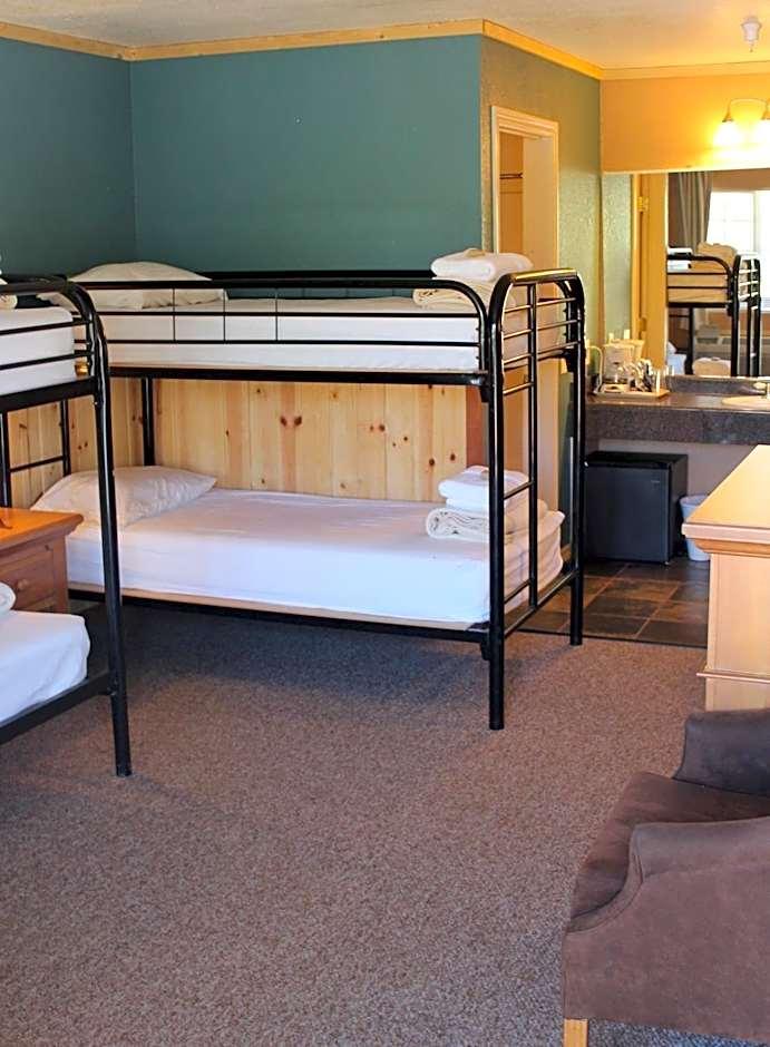4-Bed Private Dormitory Room Private Bathroom