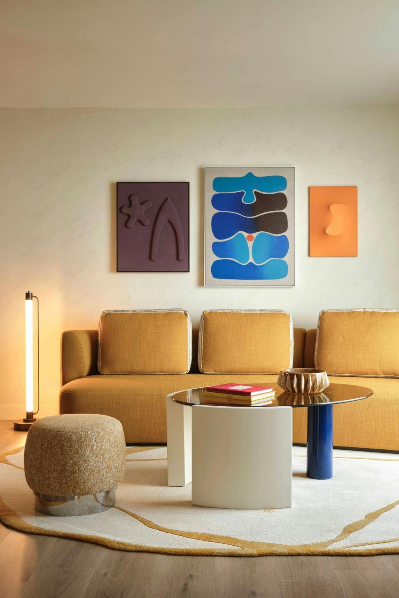 One-Bedroom Corner King Suite Seafront View