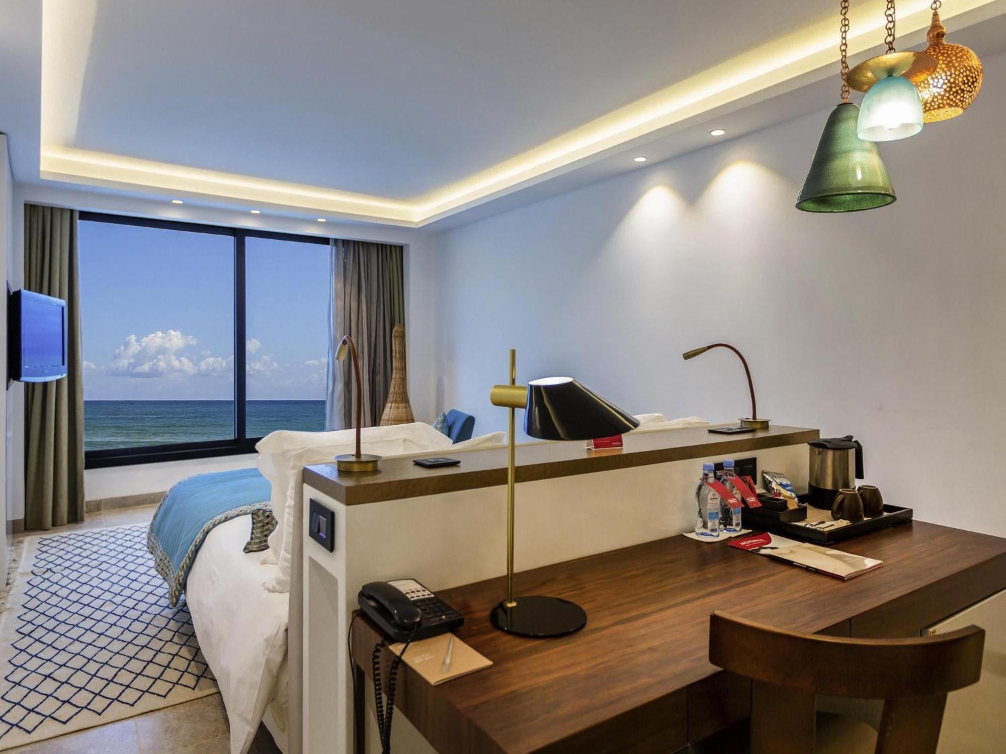 Superior King Room Sea View