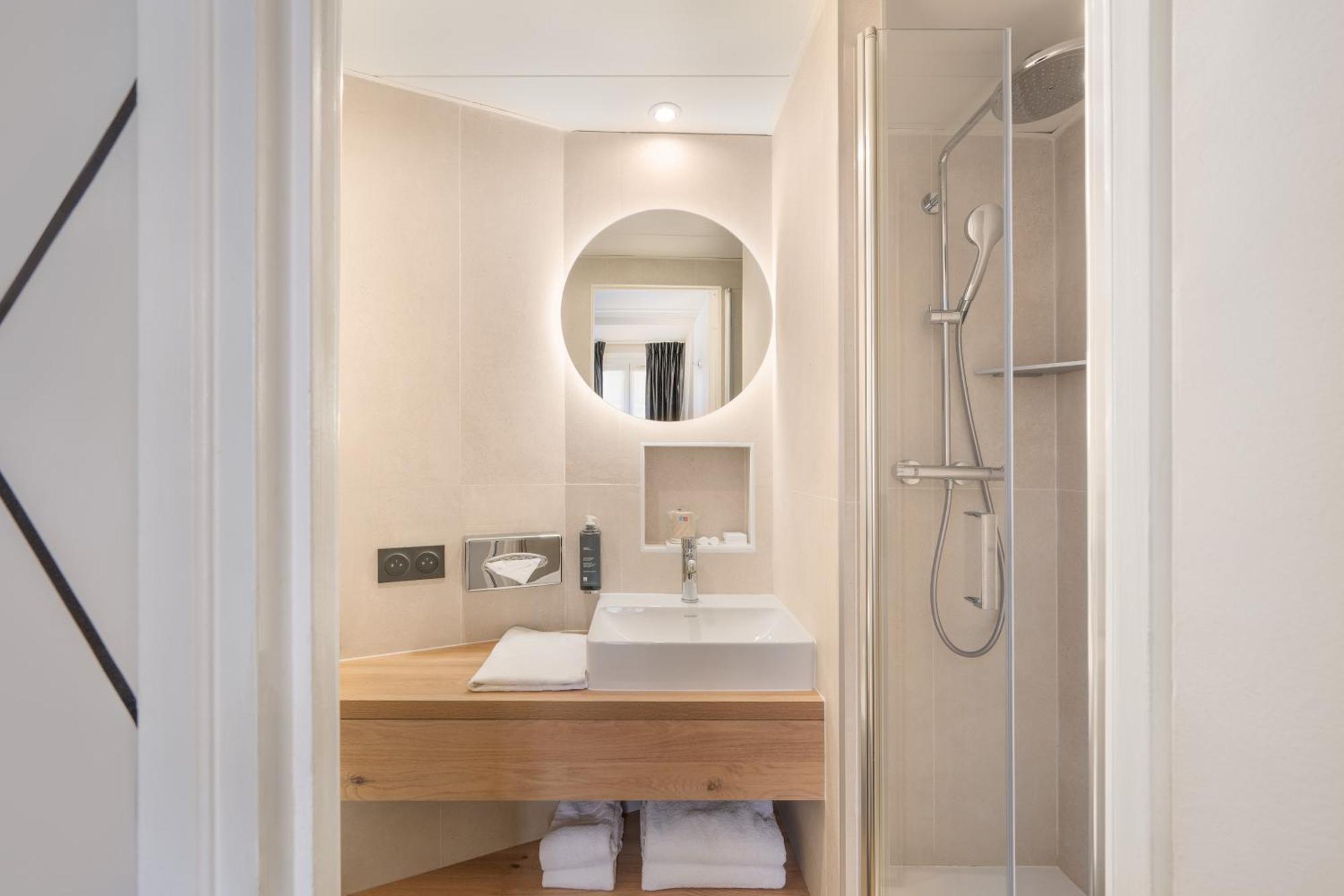 Classic Single Room