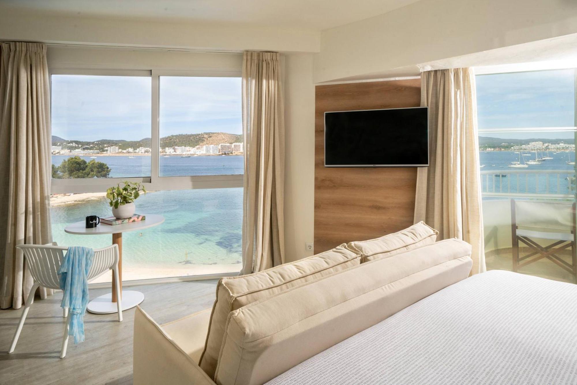 The Studio Frontal Sea View