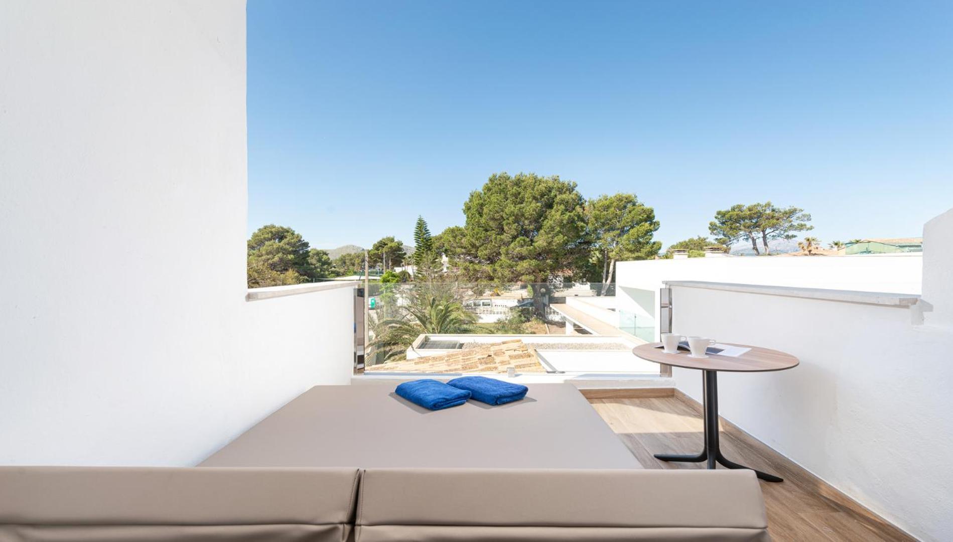 Double or Twin Room Balcony