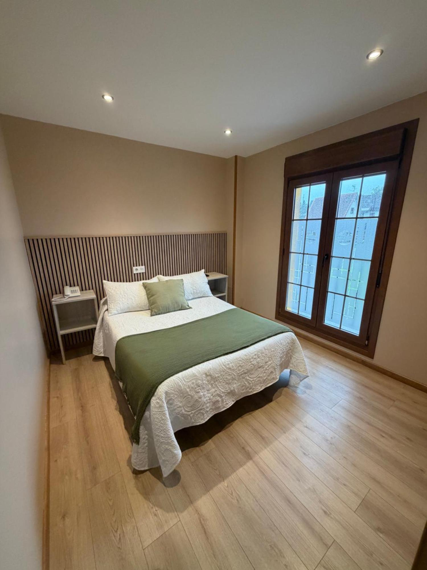 Double Room Mountain View