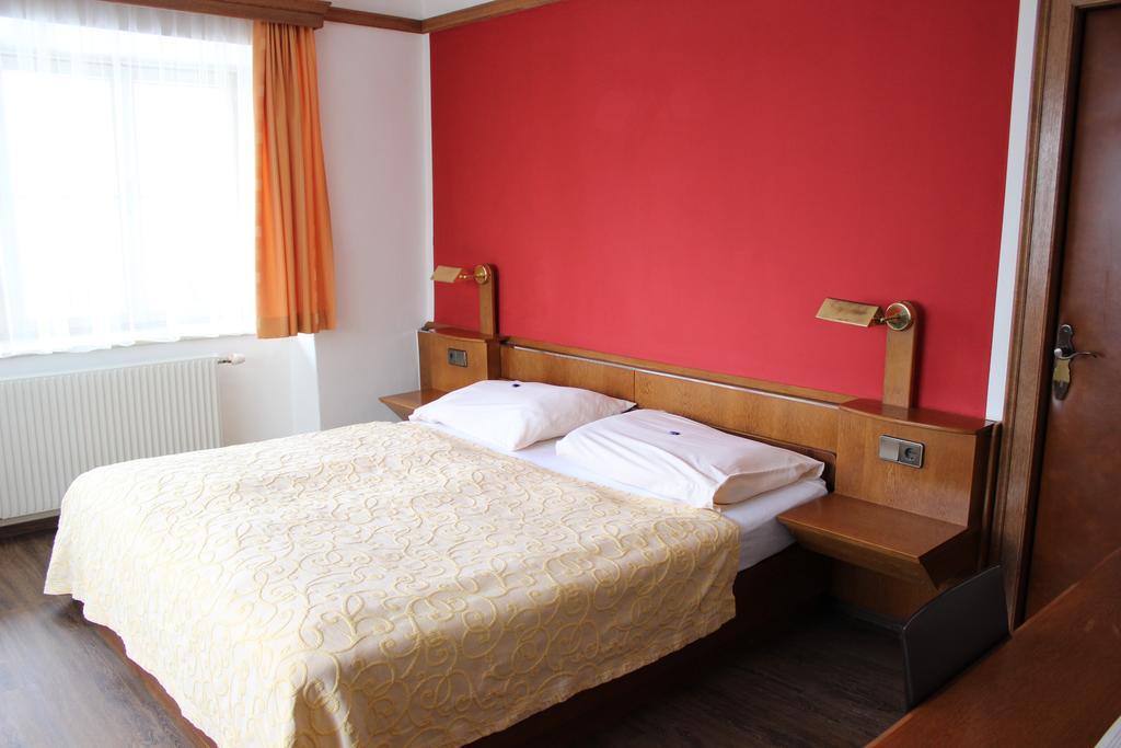 Double Room,184709415:JPEG