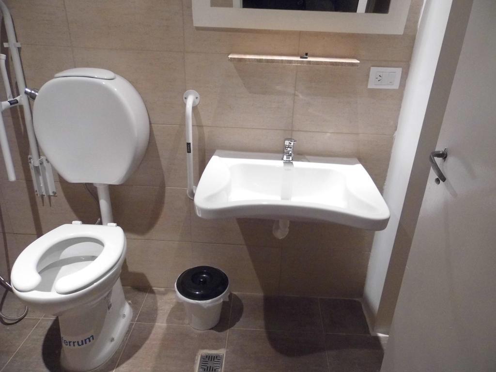 Habitación Doble con baño privado - 2 camas