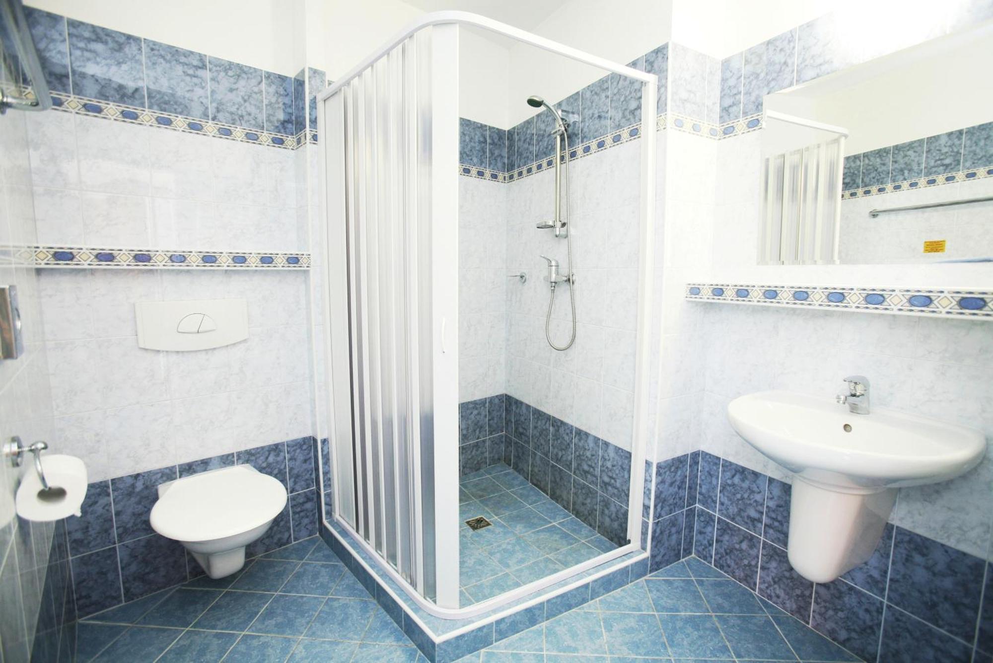 Habitación Individual con baño privado