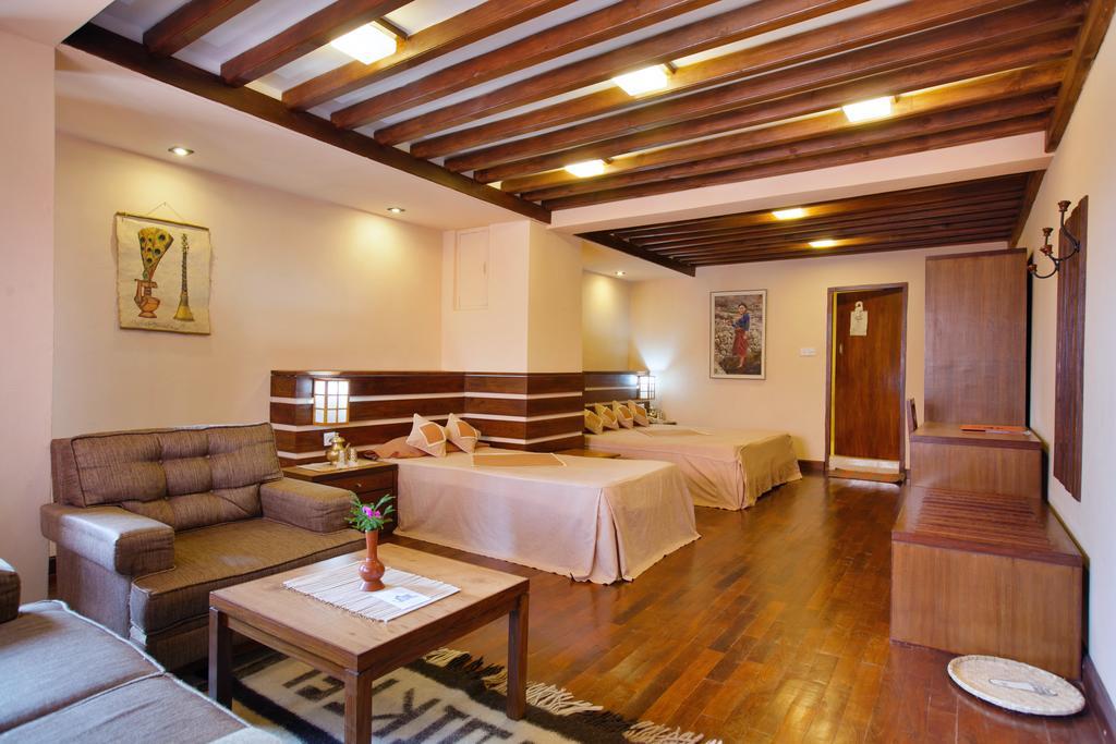 Deluxe Double or Twin Room
