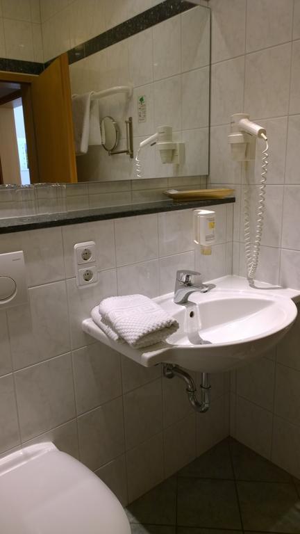 Doppelzimmer mit Balkon