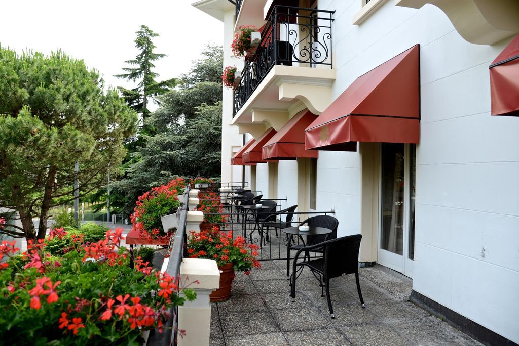 Classic Double Room with Balcony