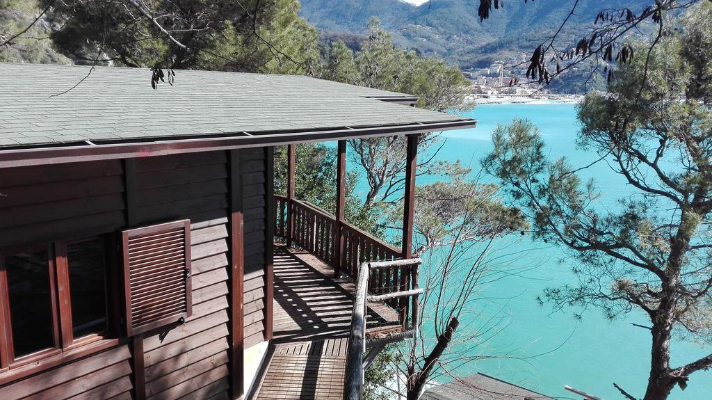 Deluxe Bungalow with Sea View,718834954:JPEG