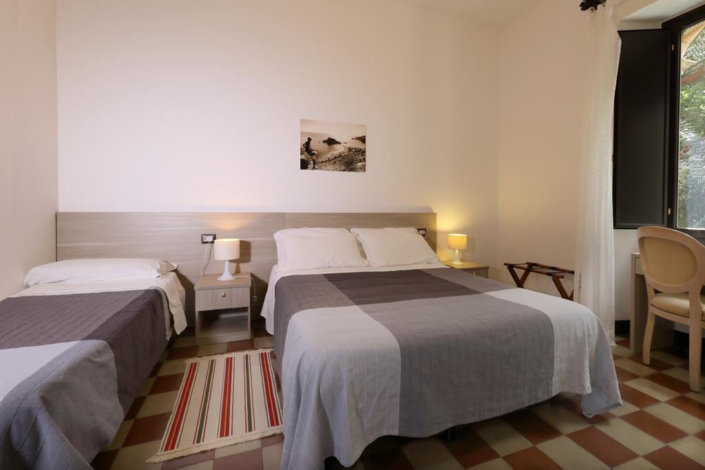 Economy Doppel-/Zweibettzimmer