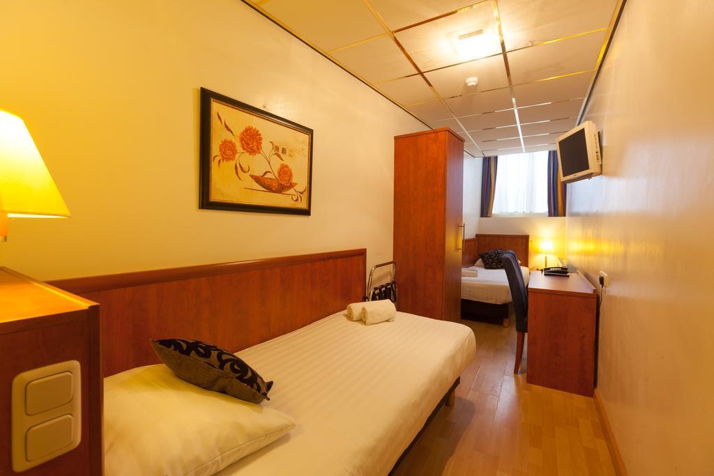 Standard Twin Room,688415844:JPEG