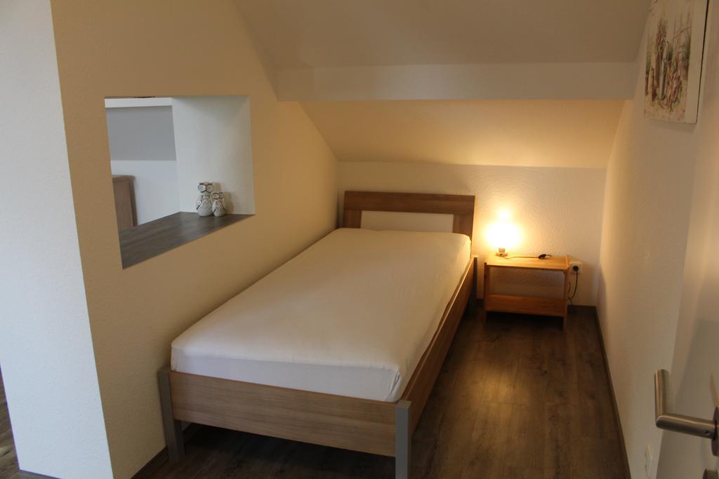 Basic Vierbettzimmer (2 Erwachsene + 2 Kinder)